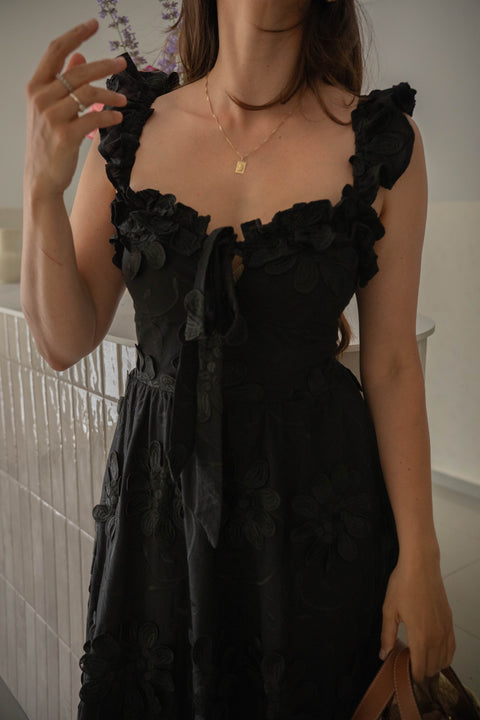 Anna black embroidery