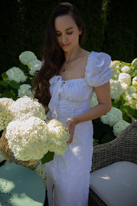 Carmen midi white flowers
