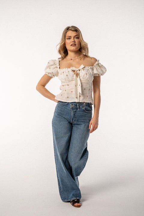 Top Carmen Daisy