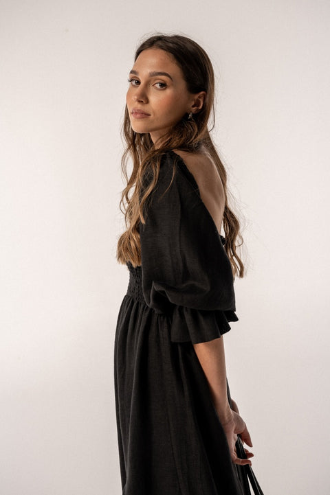 Nessa midi czarna